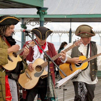 Piratitude Gallery Image. -  Here come's the twiddly bit - Barnacle, Lefty and Filibuster